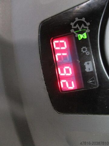 Hochhubwagen BT SPE200D