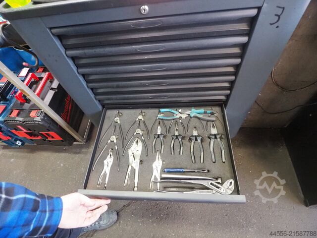 Komplette freie KFZ Werkstatt  