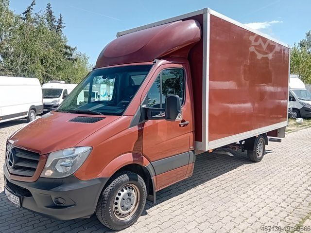 Transporter mit Koffer MERCEDES-BENZ Sprinter 316 CDI 906.131.13