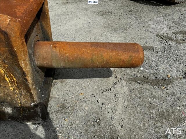 Brechhammer Atlas HBC 4000 Spike hammer w/ S70 attachment