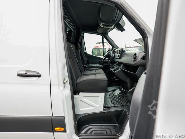 Panel van Mercedes-Benz Sprinter 317 CDI Kasten Hochdach Lang Navi Ka