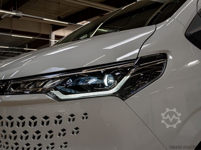 Panel van Maxus DELIVER 7