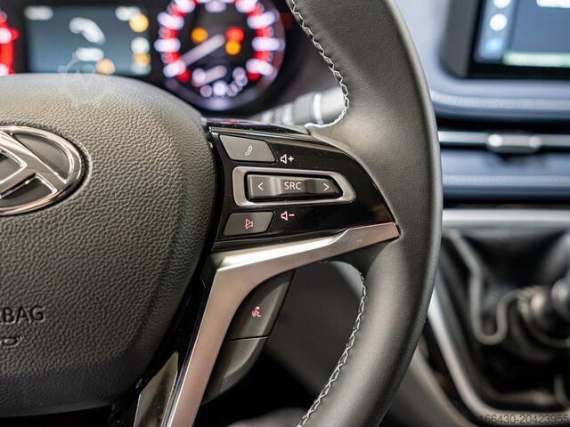 Panel van Maxus DELIVER 7