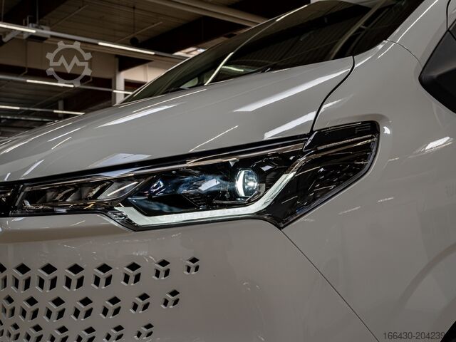 Panel van Maxus DELIVER 7