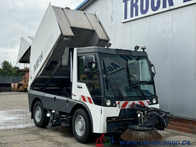 Road sweeper Schmidt MFH 5500 3 Besen + Hochdruckreiniger mit Lanze
