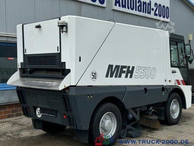 Road sweeper Schmidt MFH 5500 3 Besen + Hochdruckreiniger mit Lanze