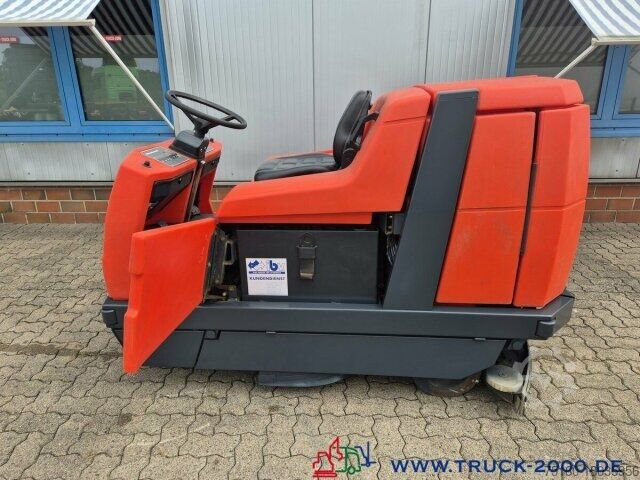 Kehrmaschine Hako Hakomatic B1100 Kehr- Nass- Scheuersaugmaschine