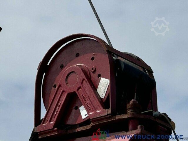 Autokran MAN 18.260 Cormach Dachdeck- Montagekran 35m + Winde