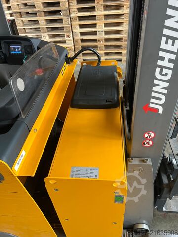 Reach Trucks Jungheinrich ETV 214 Li-ion