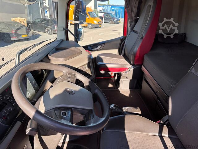 Standard-SZM Volvo FH 13.420 Globetrotter / 331.938 km!
