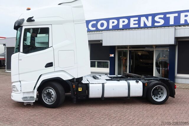 Volumen-SZM DAF XF 450 Ft Mega-trekker