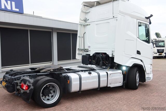 Volumen-SZM DAF XF 450 Ft Mega-trekker