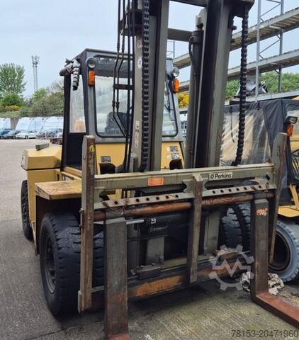 Gabelstapler mit 10 Tonnen Tragkraft Caterpillar DP100