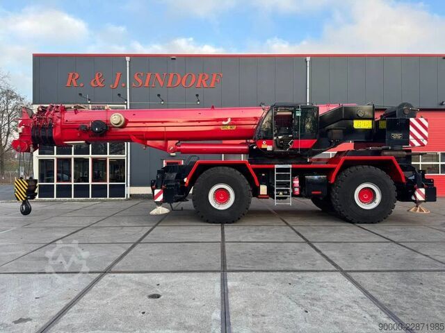 Geländekran Terex RT100