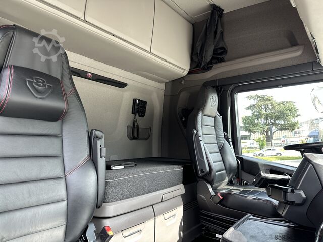 Standard-Sattelzugmaschine SCANIA S 590 FULL PNEUMATIC 2+2