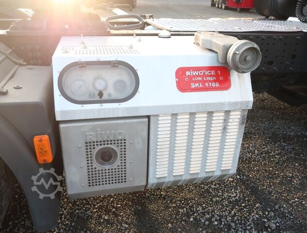 Standard tractor unit Iveco S-Way AS 440 S 46 Intarder RIWO Kompressor