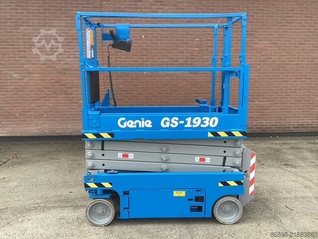 Used Genie GS1930 scissor lift (new batteries) GENIE GS1930