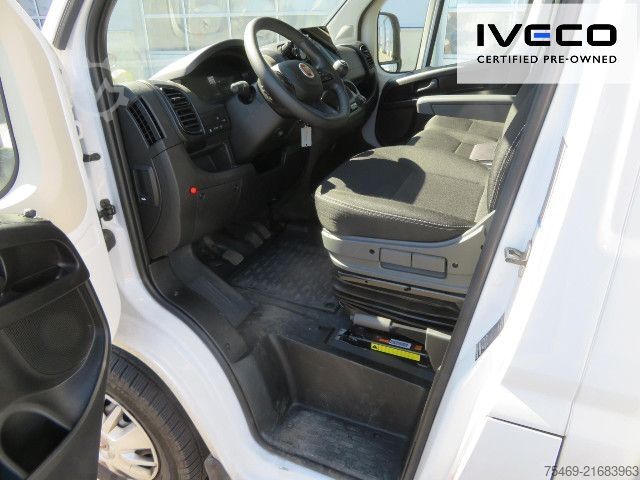 Transporter mit Koffer Fiat Ducato35 L5, 140 M-jet