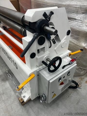 Blechbiegemaschine - 3 Walzen OSTAS ORM 1070 x 110