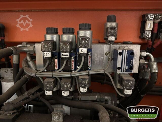 Scherenhebebühne Holland Lift X-105 EL18