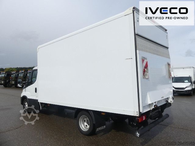 Transporter mit Koffer IVECO 35C16 Koffer