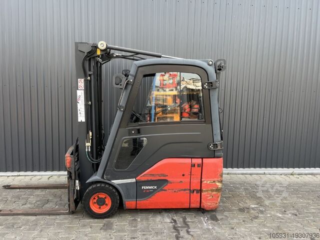 Electric 3-wheel forklift Linde E16C-02