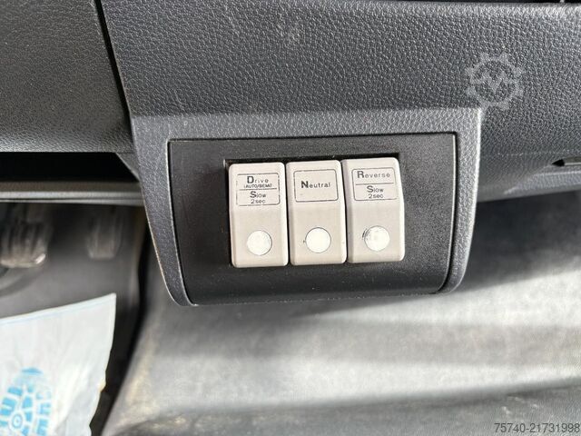 Curtain sided Iveco EUROCARGO 90E18 + EURO 5 + LOW KM + 3 STOELEN