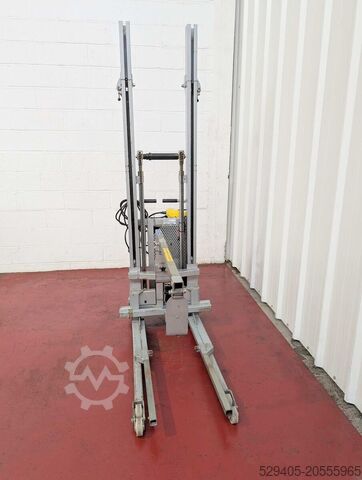 Aerial platform Manuvit – Porte bobines