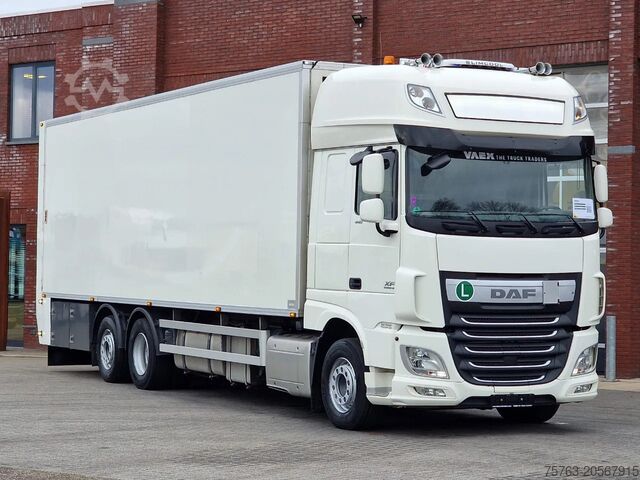 Viehtransport DAF XF 440 SuperSpaceCab 6x2*4 - 2 deck Closed Live...