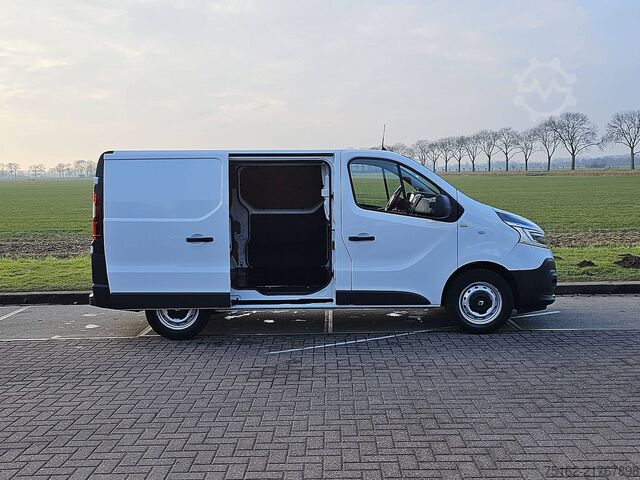 High-roof van RENAULT TRAFIC 2.0 DCI L1H1 2xZijdeur 145Pk