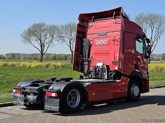 Standard-SZM RENAULT T 520