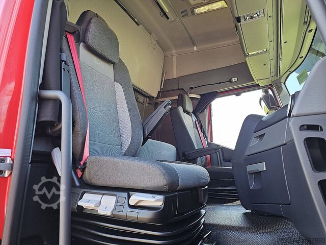 Standard-SZM RENAULT T 520