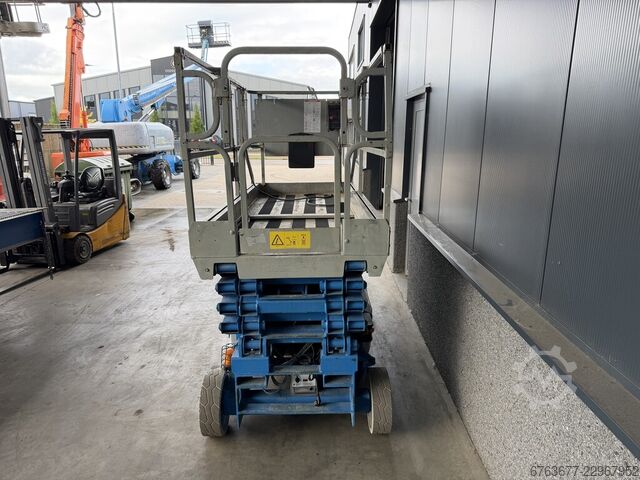 JLG 2646ES scissor lift aerial work platform, 2006 / 975 hours, 10m working height JLG 2646ES schaarlift schaar hoogwerker 2006 / 975uur