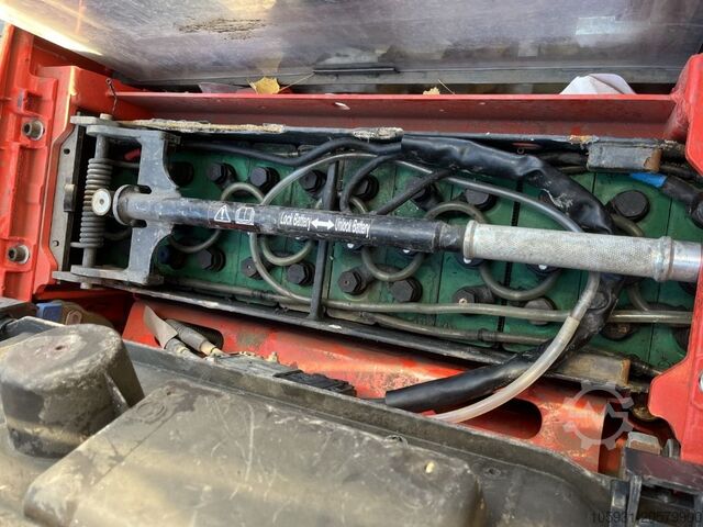 Stand-on stacker Linde L14AP