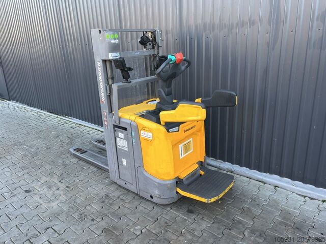 Stand-on stacker Jungheinrich ERC214z