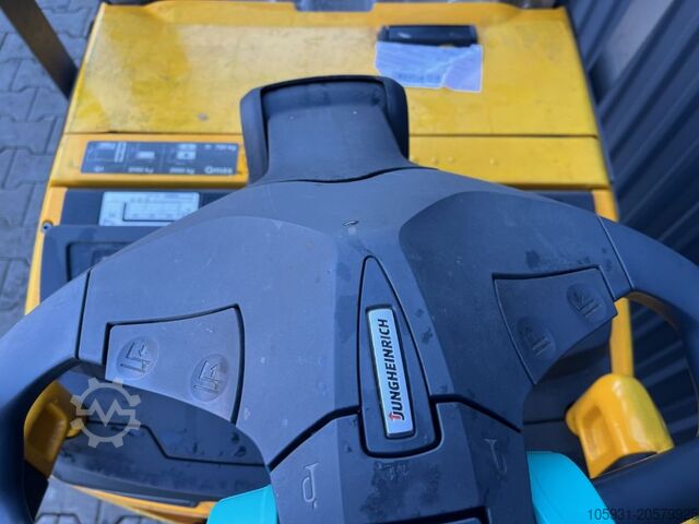 Stand-on stacker Jungheinrich ERC214z