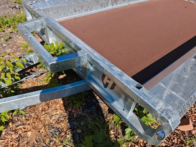 Trailer HENRA MT 353517 Maschinentransporter 100 km/h neu