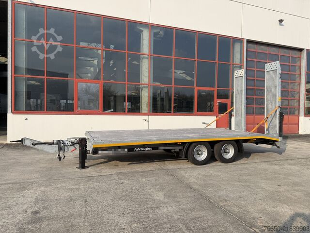 Low loader trailer Möslein TTS 11 Schwebheim  Tandemtieflader, Neuwertig