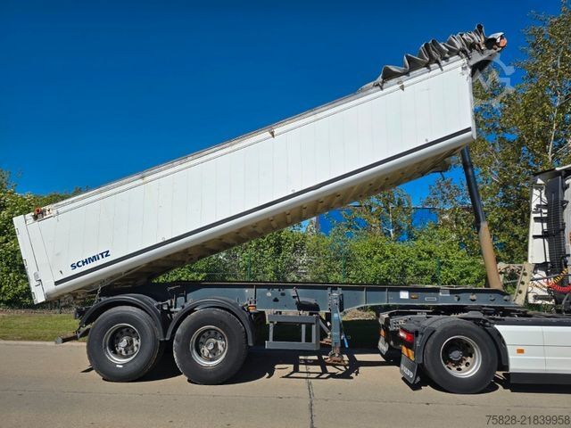 Tipper semitrailer SCHMITZ CARGOBULL SKI 22 / Blatt gefedert