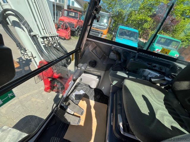 Mini excavator TAKEUCHI TB 260 Minibagger Powertilt+Löffel nur 1957h
