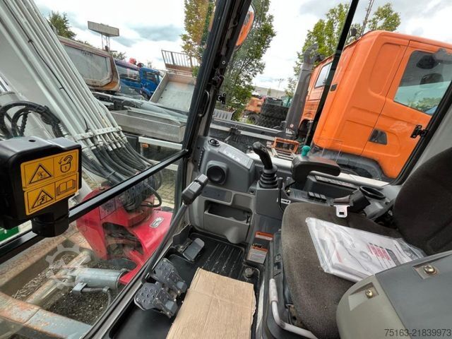 Mini excavator TAKEUCHI TB 250 Minibagger Powertilt+Löffel nur 1902h