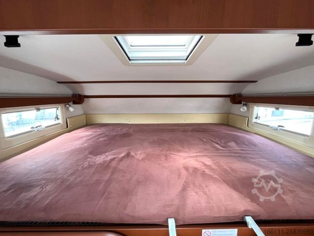Alcove camper DETHLEFFS A 9000 XXL - Einzelbetten - - AHK