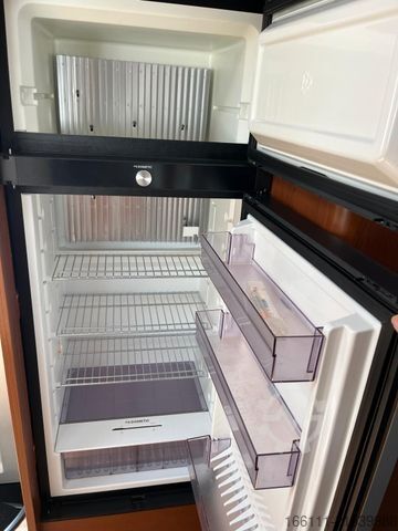 Alcove camper DETHLEFFS A 9000 XXL - Einzelbetten -  - AHK