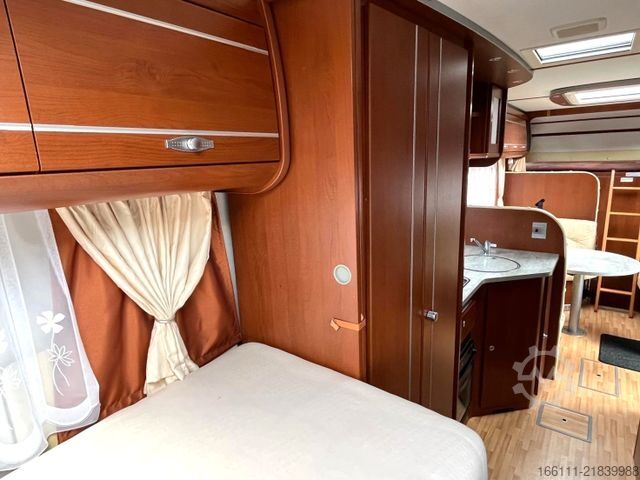 Alcove camper DETHLEFFS A 9000 XXL - Einzelbetten -  - AHK