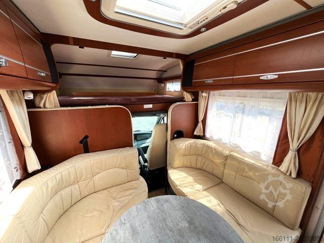Alcove camper DETHLEFFS A 9000 XXL - Einzelbetten -  - AHK