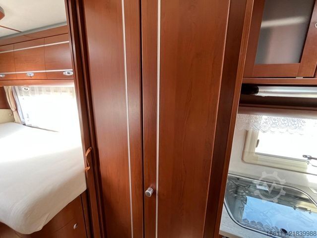 Alcove camper DETHLEFFS A 9000 XXL - Einzelbetten -  - AHK