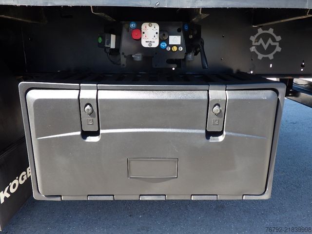 Open semitrailer with tarp KÖGEL SN 24 FastSlider/Lift/LASI Getränke/Edscha/ALCOA