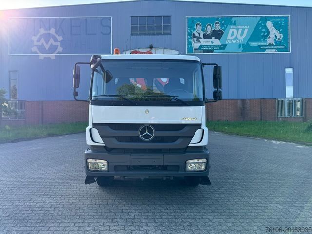 Truck mounted crane MERCEDES-BENZ Axor 2633 Kipper mit Kran Fassi F135