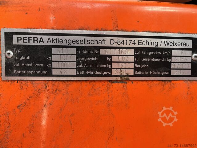 Schlepper PEFRA 610