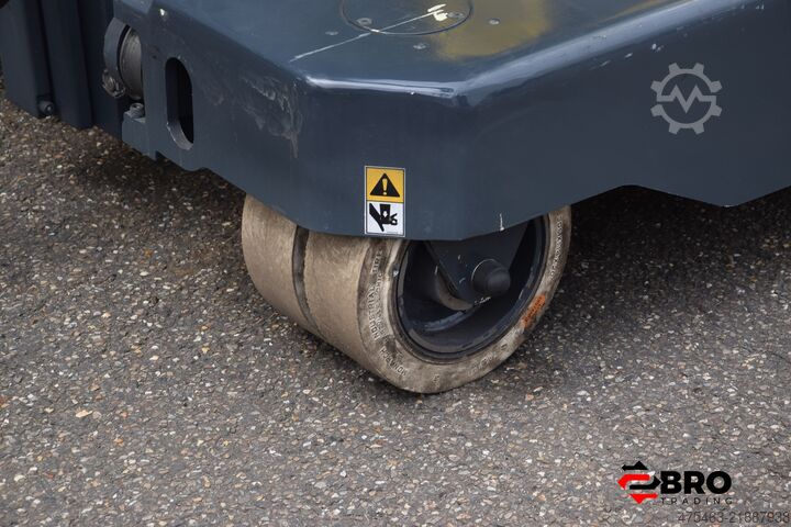 4-way forklift Combilift MR4 2500KG DYNAMIC 360°